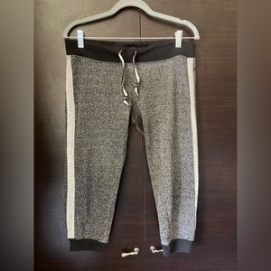Capri sweatpants